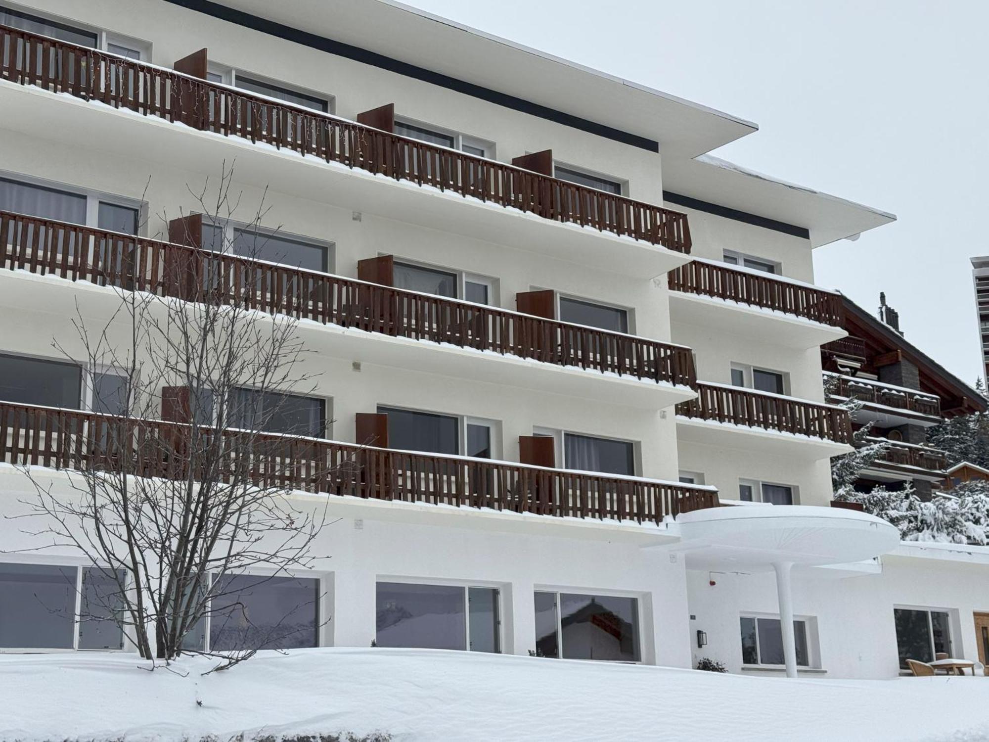 Crans Montana Suites Exterior foto